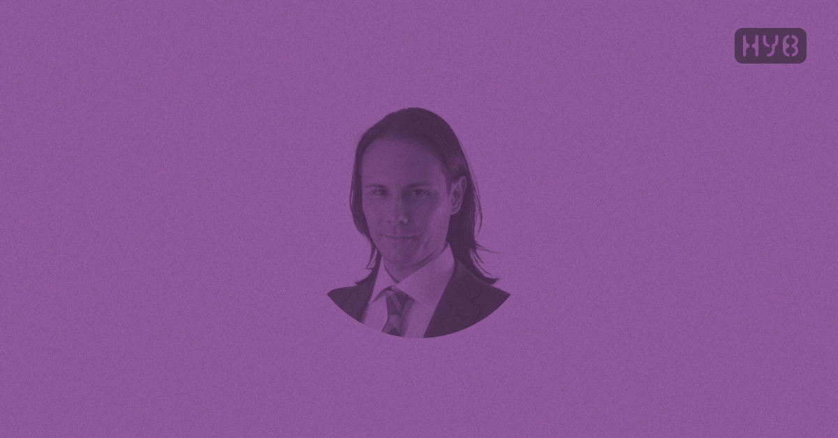 Outlet or Boutique? The Strategic Power of Dual Revenue Management