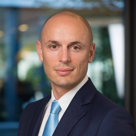 When business strategy rhymes with financial reporting complexity