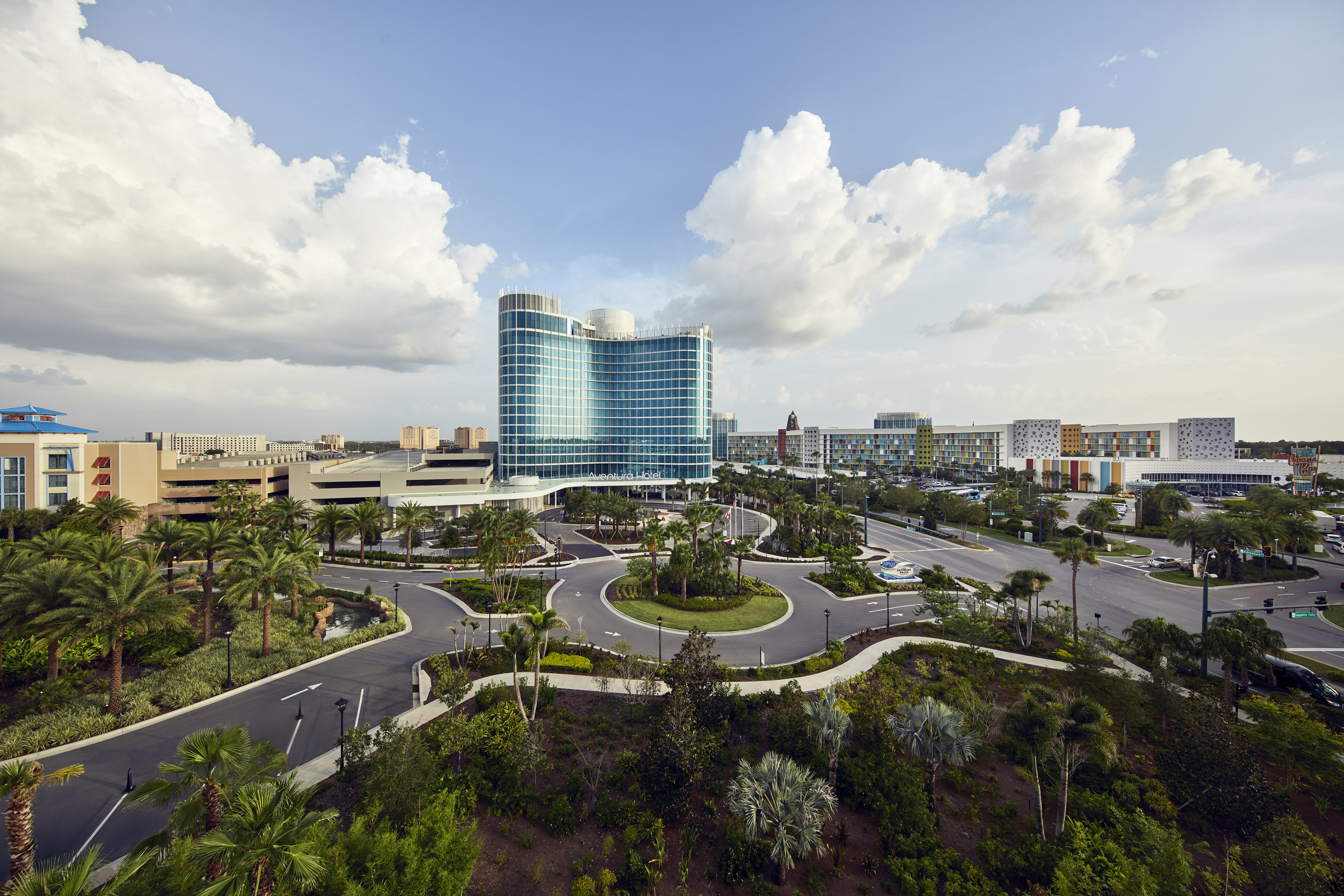 Loews Hotels & Co and Universal Orlando Resort Open Sixth Hotel