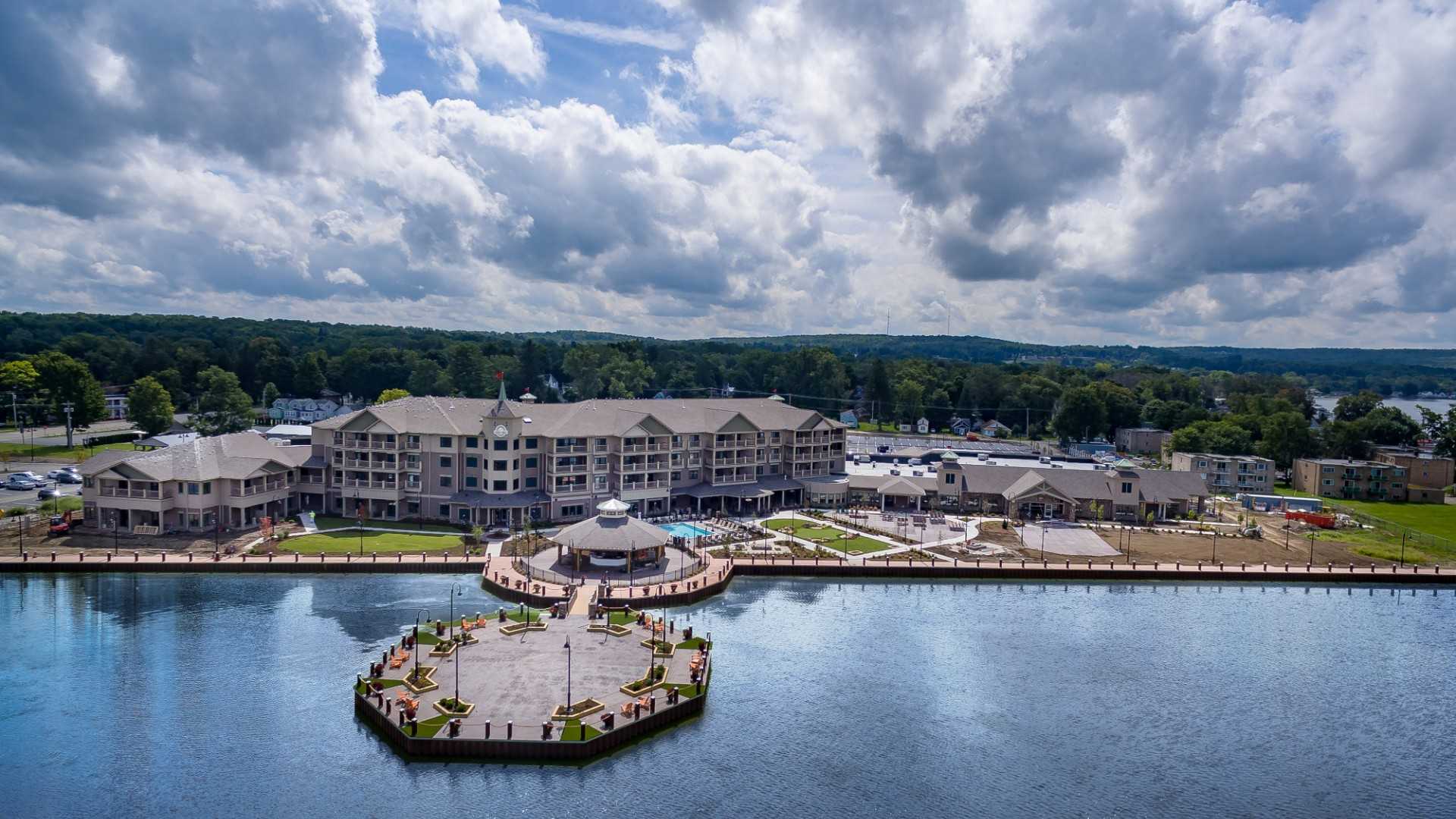 ÎÏοÏÎλεÏμα εικÏÎ½Î±Ï Î³Î¹Î± Hart Hotels Inc. and The Krog Group announce the opening of Chautauqua Harbor Hotel