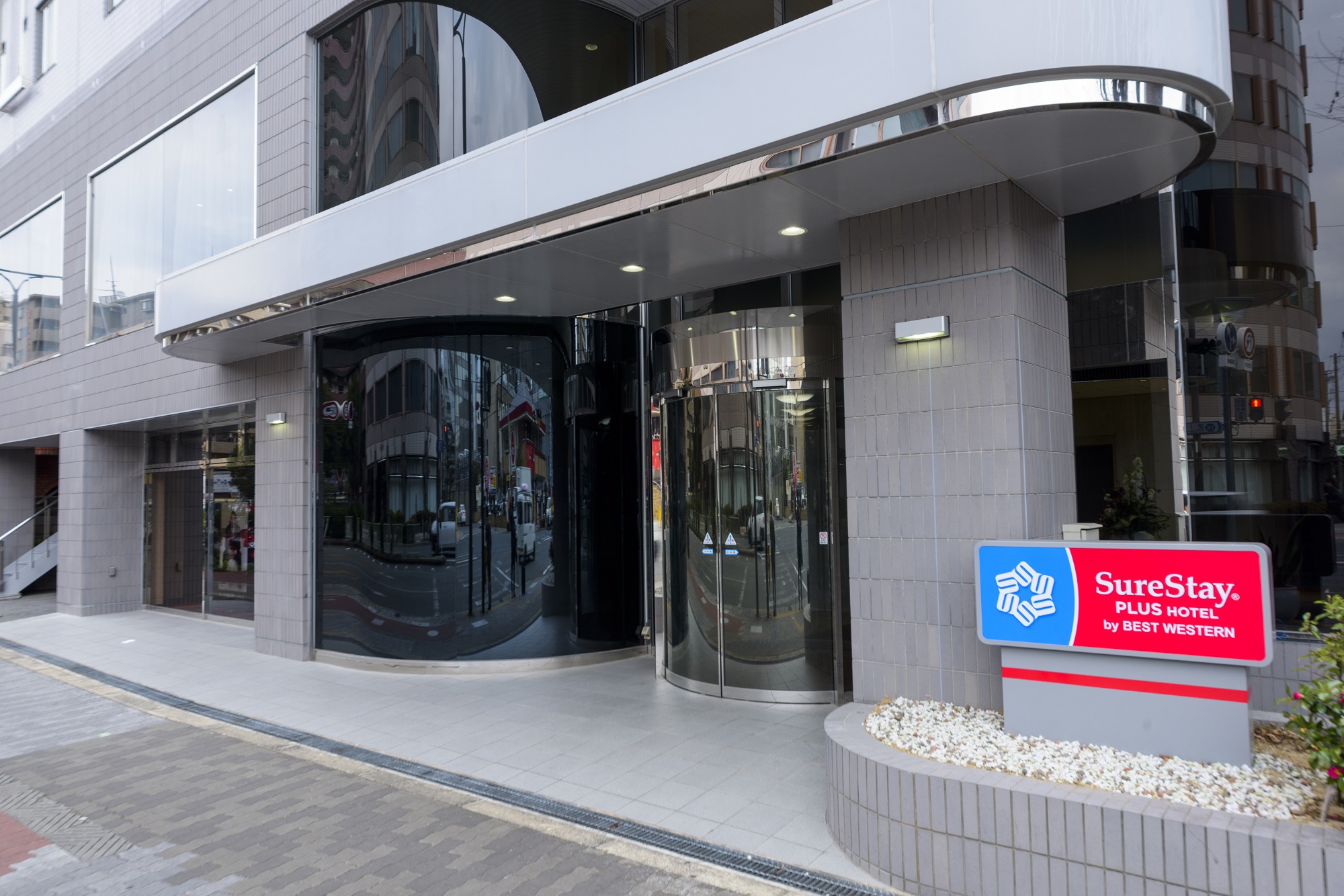 ÎÏοÏÎλεÏμα εικÏÎ½Î±Ï Î³Î¹Î± SureStay Hotel Group Opens A New Hotel in Osaka, Japan