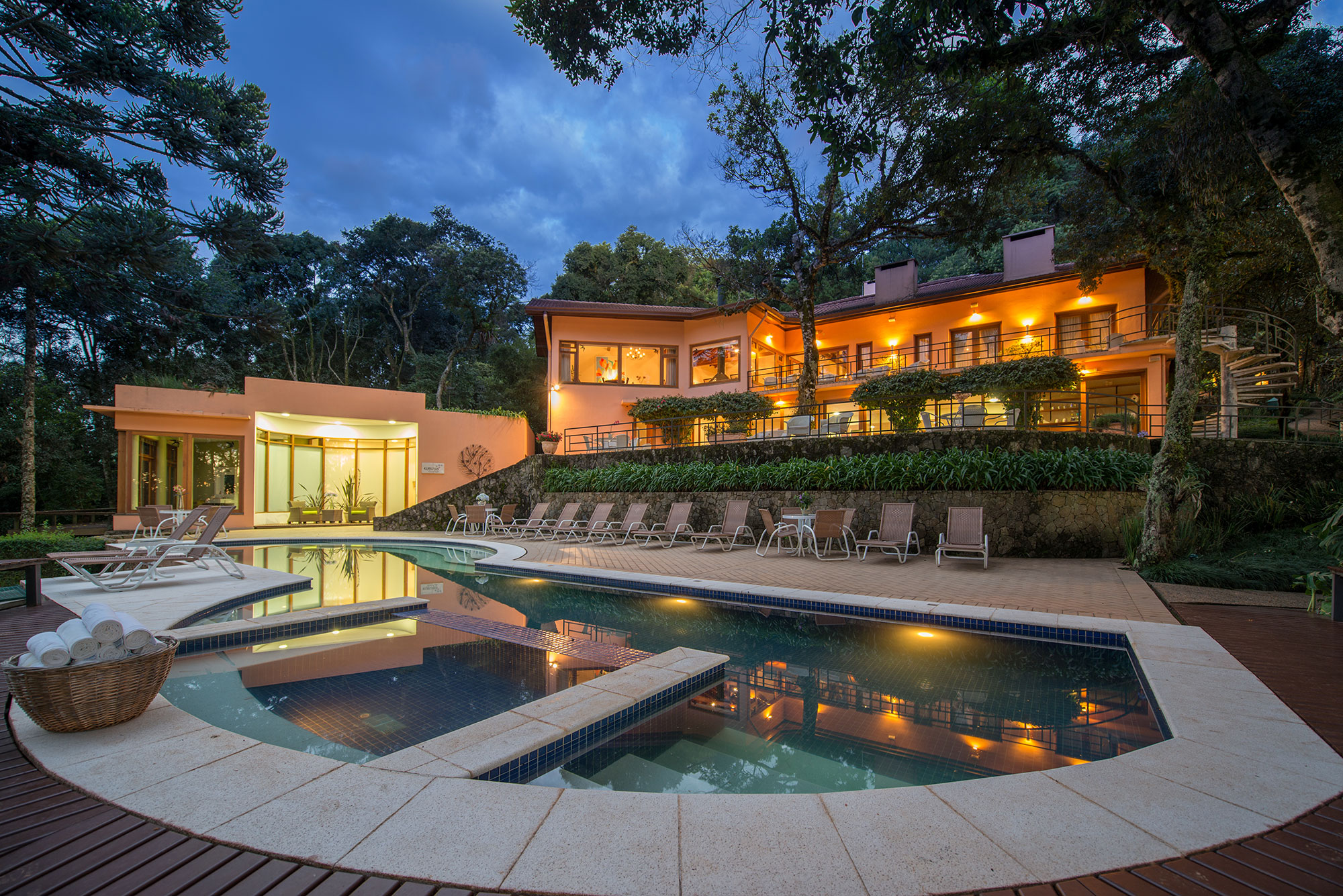 Kuriuwa Hotel — Photo by Booking.com