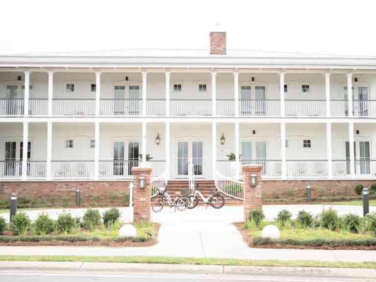 Oyster Bay Boutique Hotel | Pensacola, Florida — Photo by BLLA