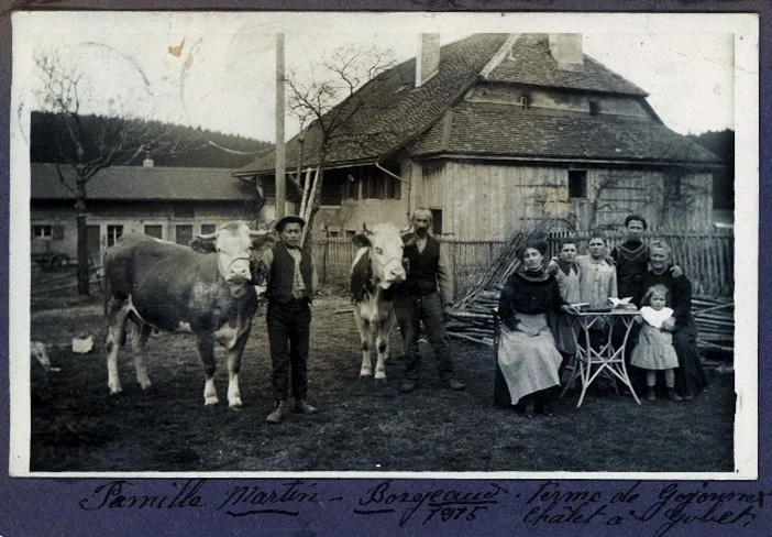 Figure 2: The Martin-Borgeaud family in front of “La Ferme”, 1915. [EHL Archives, Audio-visual, Buildings: la Ferme, CH-000963-7 AV-PH-BB-1915-3-1, 1915.]— Source: EHL