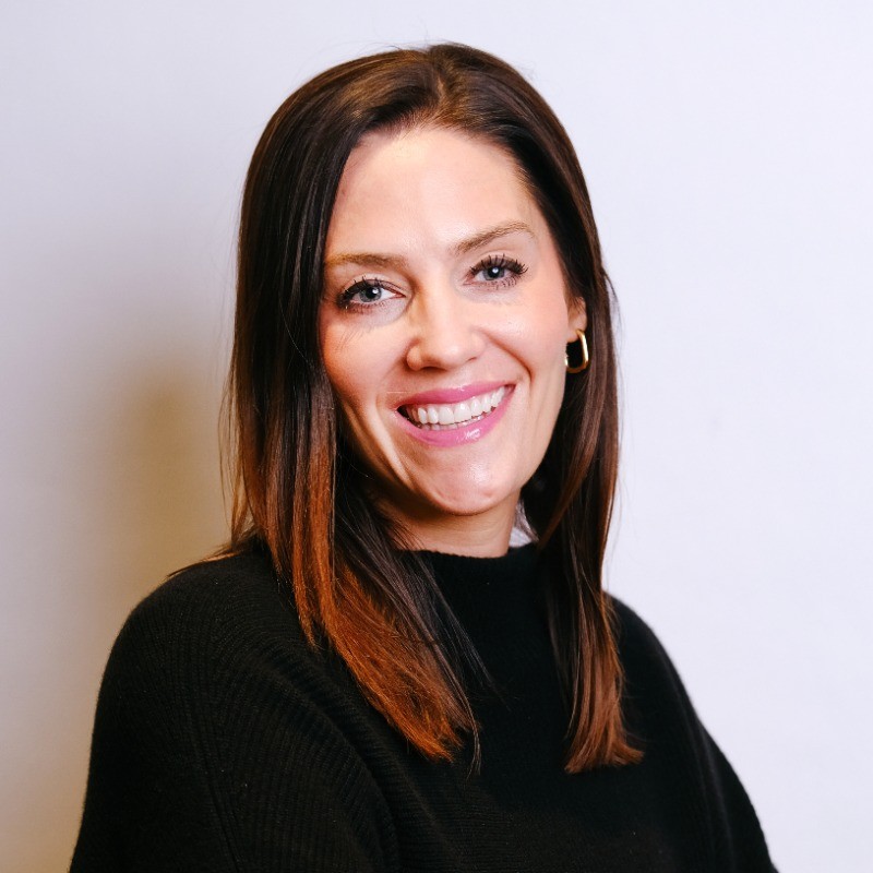 Mission-Critical Leadership Behaviors for Growing a Successful Hotel Sales Team Mission-Critical Leadership Behaviors for Growing a Successful Hotel Sales Team