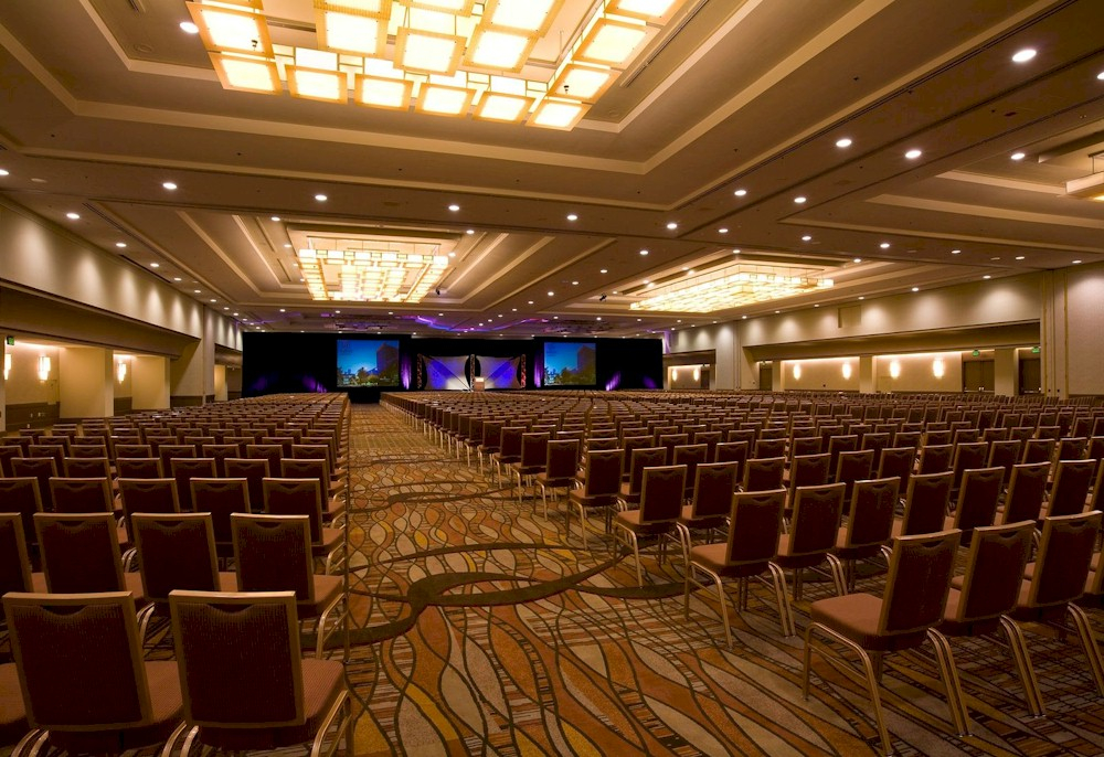 Hilton Anaheim Ballroom — Photo by Hilton