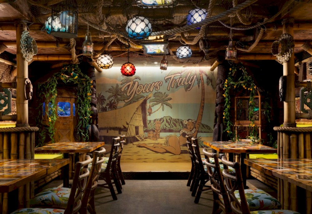 Yours Truly cocktail bar at the AC Hotel Honolulu — Photo by Highgate Hotels, L.P.