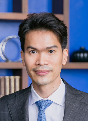 Gun Srisompong