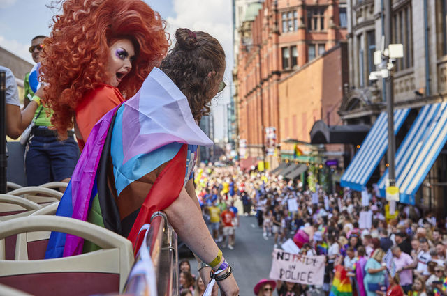 Booking.com Reveals the Contrasting World of Caution and Confidence for LGBTQ+ Travelers in 2023