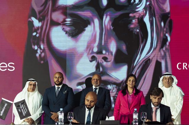 IHG Hotels & Resorts strengthens portfolio in Egypt with two new Crowne Plaza signings