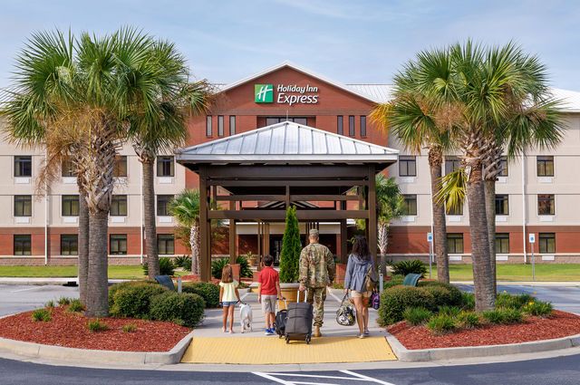 Soldiering On: 15 Fun Facts about IHG Army Hotels as it Celebrates 15 Years of Serving the Military Community