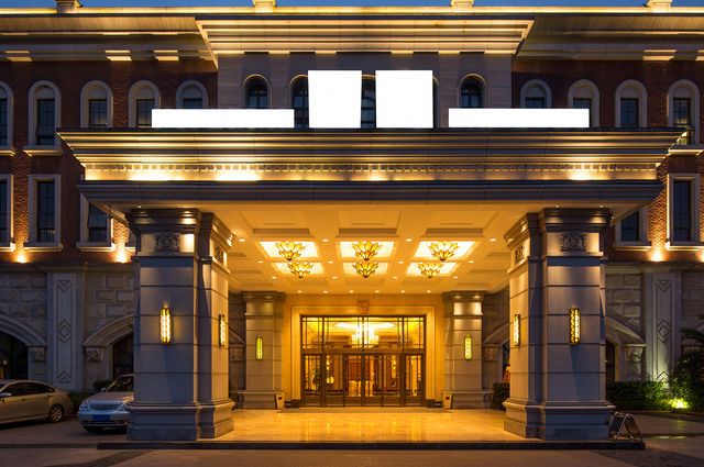 Harnessing New Technology for Success in Boutique Hotels