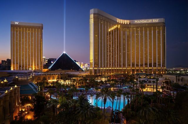 W Las Vegas Debuts at Mandalay Bay