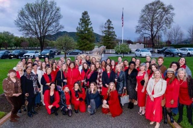 The Inherent Power of Women’s Communities - Why Women Seek Connection More Than Ever