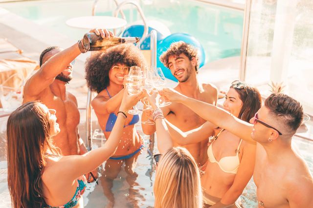Spring Break Fever: Prepping Frontline Hospitality Workers for Travel Chaos