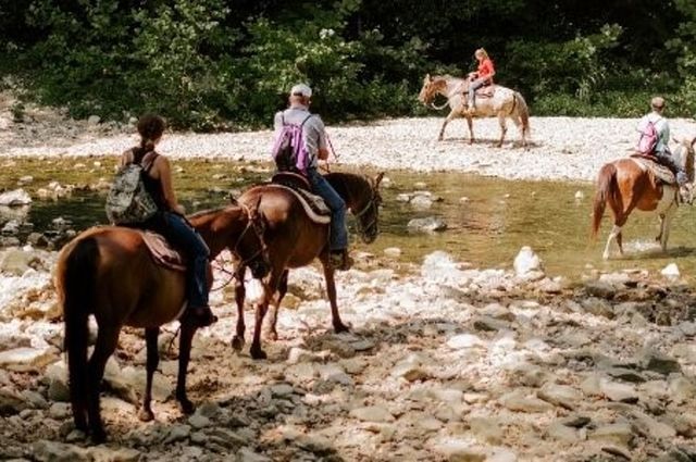 Connect, Curate, Customize: Teamwork and Technology Turn Outdoor Experiences into Unforgettable Adventures