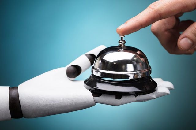 AI in Hospitality: Transforming Service Experience and Efficiency