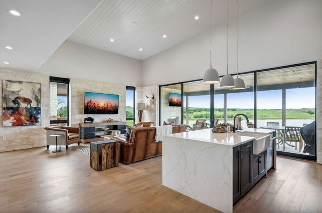 Rough Creek Lodge, Ranch & Resort Spotlights the Women Behind the Scenes of Its Transformation