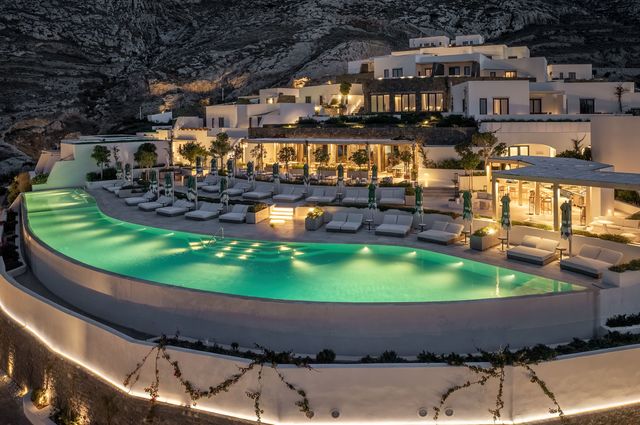 LXR Hotels & Resorts to Debut in Greece with Signing of Sandblu Santorini