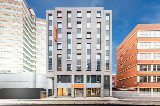 KKR Provides €300m Financing for Tristan Capital Partners’ EPISO 6 Acquisition of easyHotel Platform