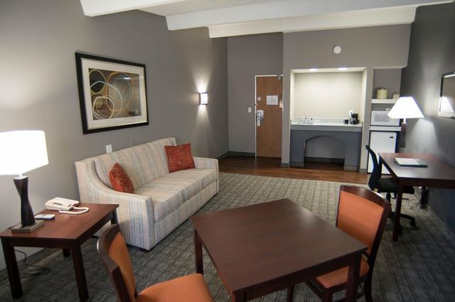 Red Lion Hotels, Inns & Suites by Sonesta Opens in Urbana, Illinois