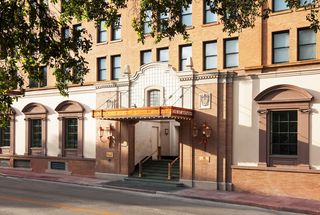 Crescent Hotels & Resorts Announces Management of The St. Anthony, a Luxury Collection Hotel