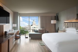 Premier leads the renovation of the Houston Marriott Sugar Land guestrooms