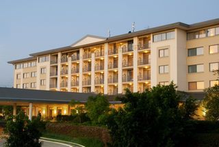 La Vie Hotels & Resorts Announces Management Acquisition of Rydges Norwest