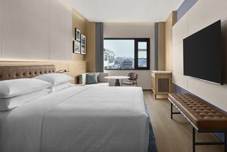 Four Points by Sheraton Celebrates Its Milestone 100th Hotel in the Greater China with the Opening of Four Points by Sheraton Xi’an Bell Tower