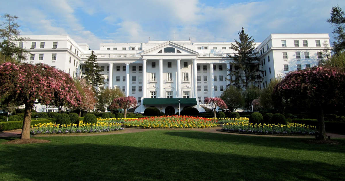 The Greenbrier Increases Reservation Revenue 100