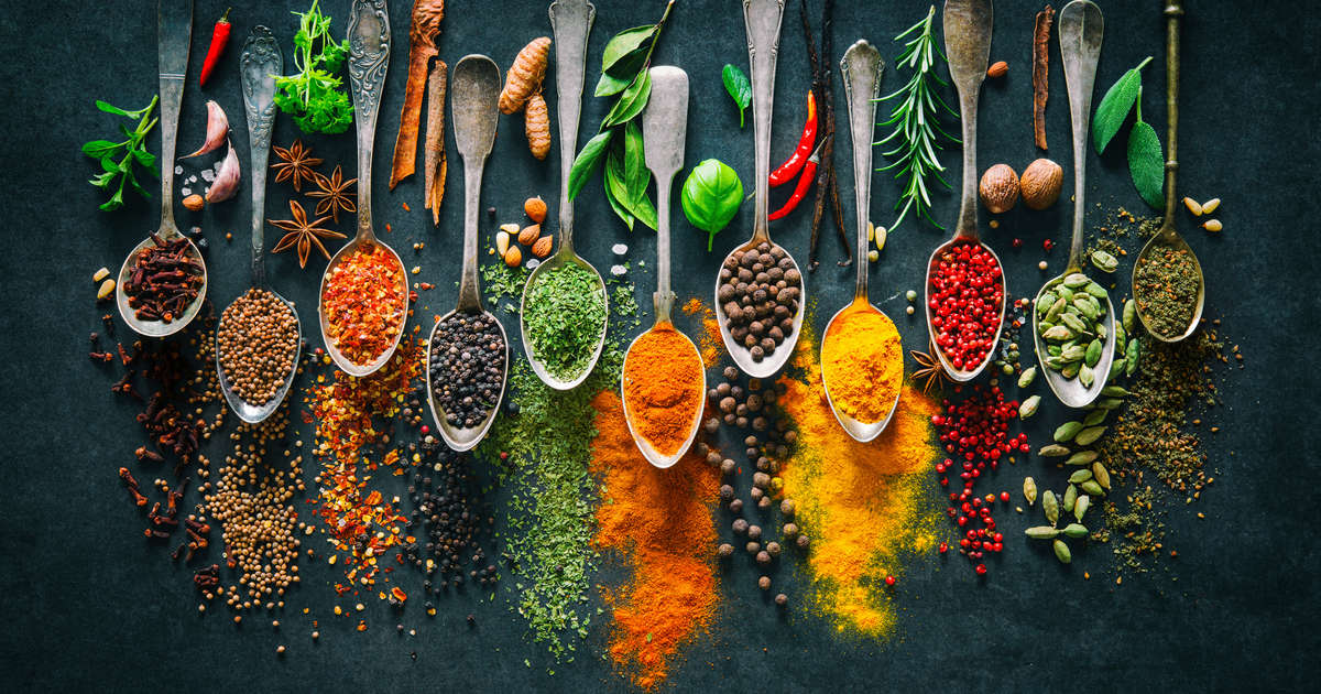 Ultimate List of Cooking Spices for Your Kitchen - The Cookie Rookie®