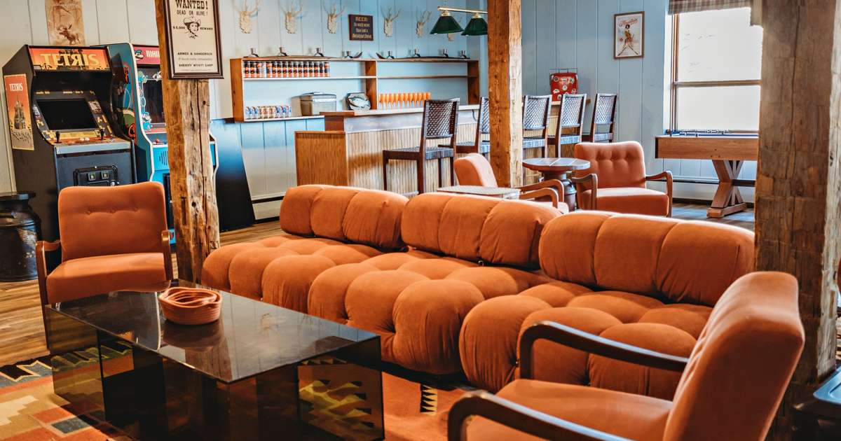 Hideaway Inns Opens Second Property: Hideaway Inn Mt. Snow in West Dover, VT