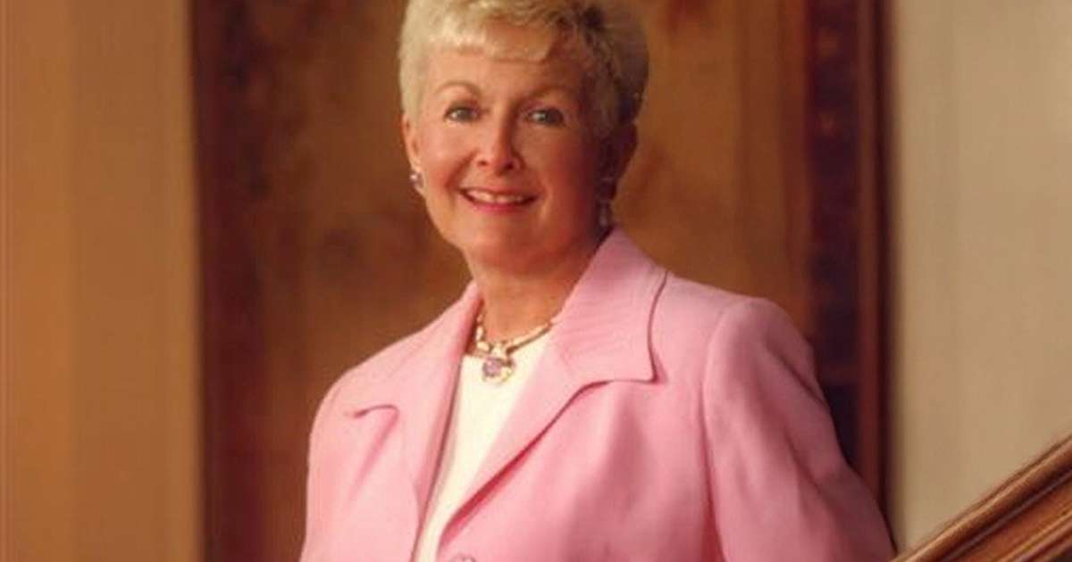 Donna Rae Garff Marriott, Cherished Wife, Mother, Grandmother, and Community Leader, Passes Away at Age 90