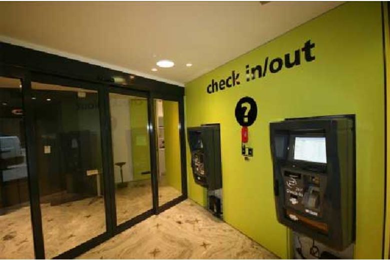 Ariane Systems' Self-Service Check-in/out Kiosks Installed in 3 Stars Hotel's First MaxHotel Concept Property