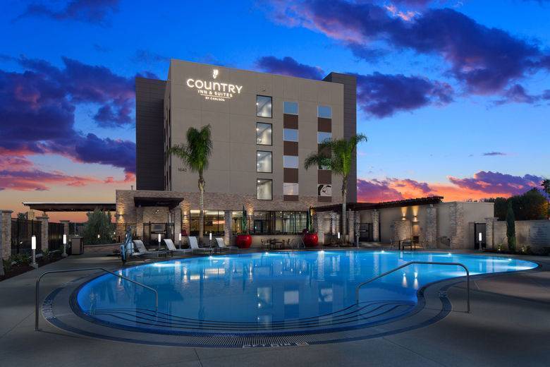 Country Inns & Suites By Carlson Unveils New Hotel Within Walking