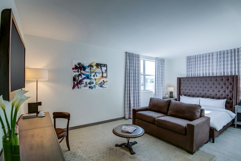 Clinton Hotel Reopens After Renovation Hospitality Net