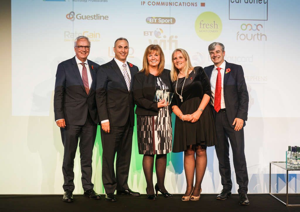 ‘2016 HOSPA Hospitality Revenue Management Professional of the Year’ (from left to right): HOSPA Chairman 
Chris Upton; Warren Mandelbaum, Sales Director UK & Ireland, award sponsor IDeaS; the winner Carol Dodds, 
Vice President of Commercial for the UK, Interstate Europe Hotels & Resorts; HOSPA Chief Executive Jane 
Pendlebury; and Michael Heyward, Chairman of HOSPA’s Revenue Management Committee. — Photo by HOSPA