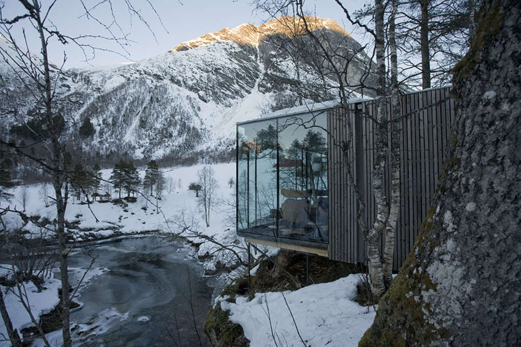 Juvet Landscape Hotel — Source: EHL