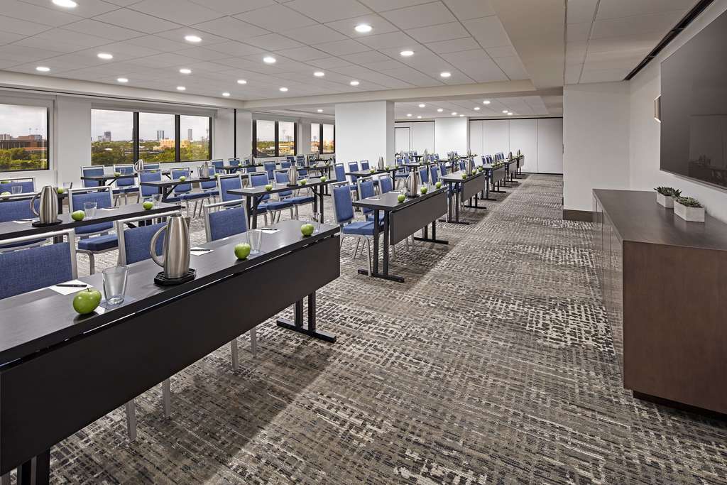 Hilton Houston Plaza/Medical Center Completes Full Renovations
