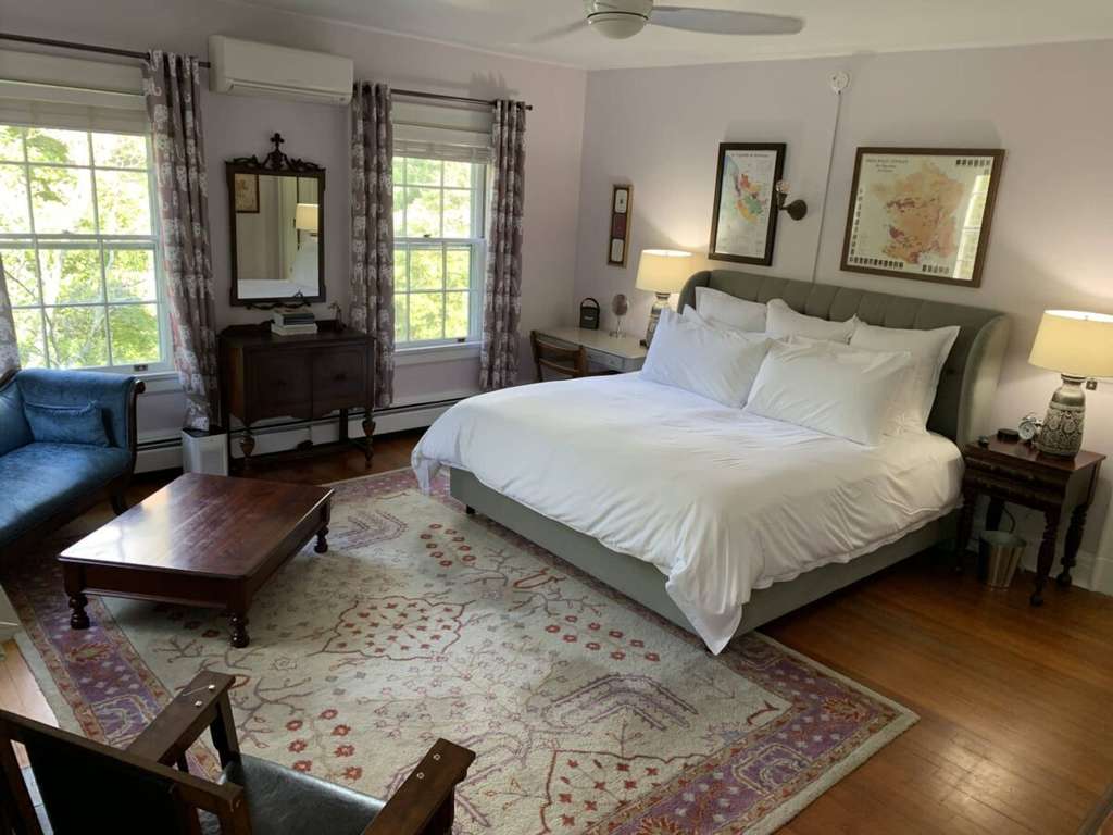 Asheville’s Applewood Manor ReOpens Under New Ownership, Debuting