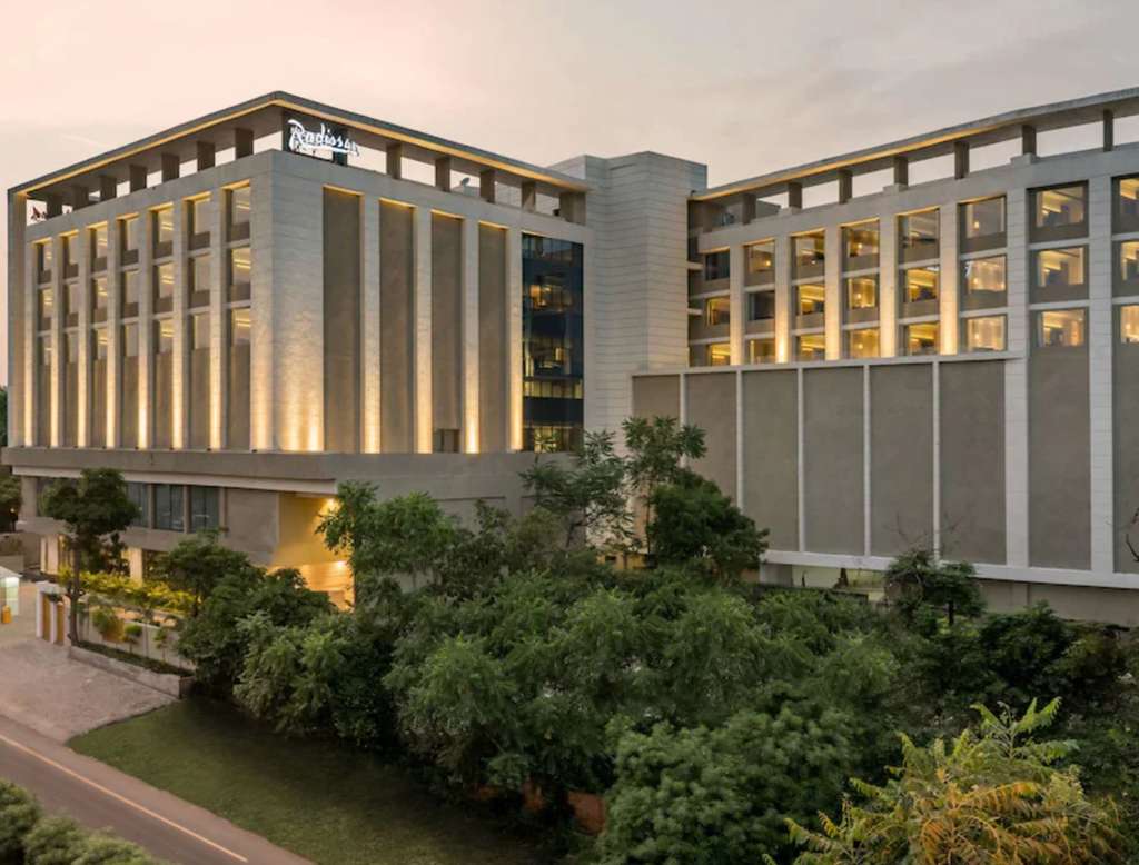 Radisson Blu MBD Hotel Noida celebrates 19th Anniversary - Hotelier India
