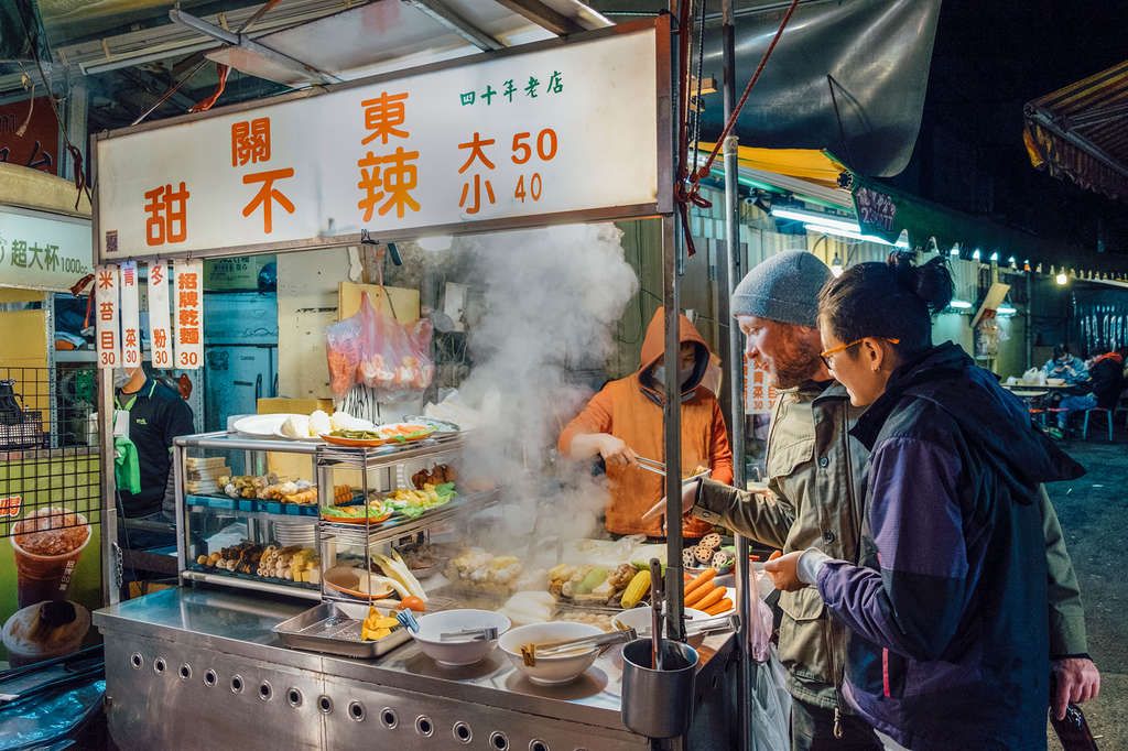 Taiwanese night Market — Photo by Booking.com