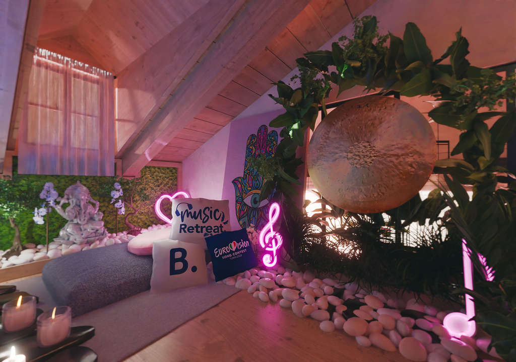 Booking.com Eurovision Song Contest Music Retreat  - Gong Yoga Room — Photo by Booking.com