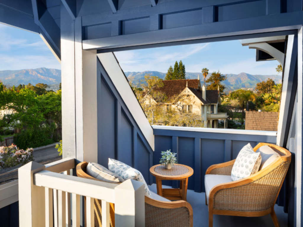 Hideaway, Santa Barbara, CA — Photo by BLLA