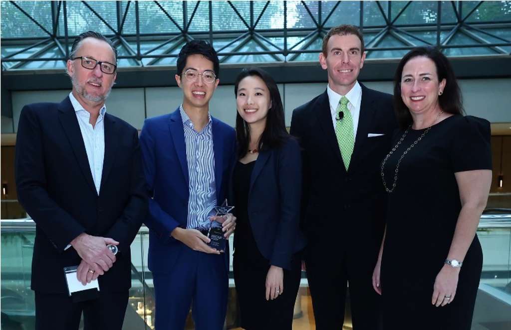 Calvin Li receives 2022 Rising Star Award Asia