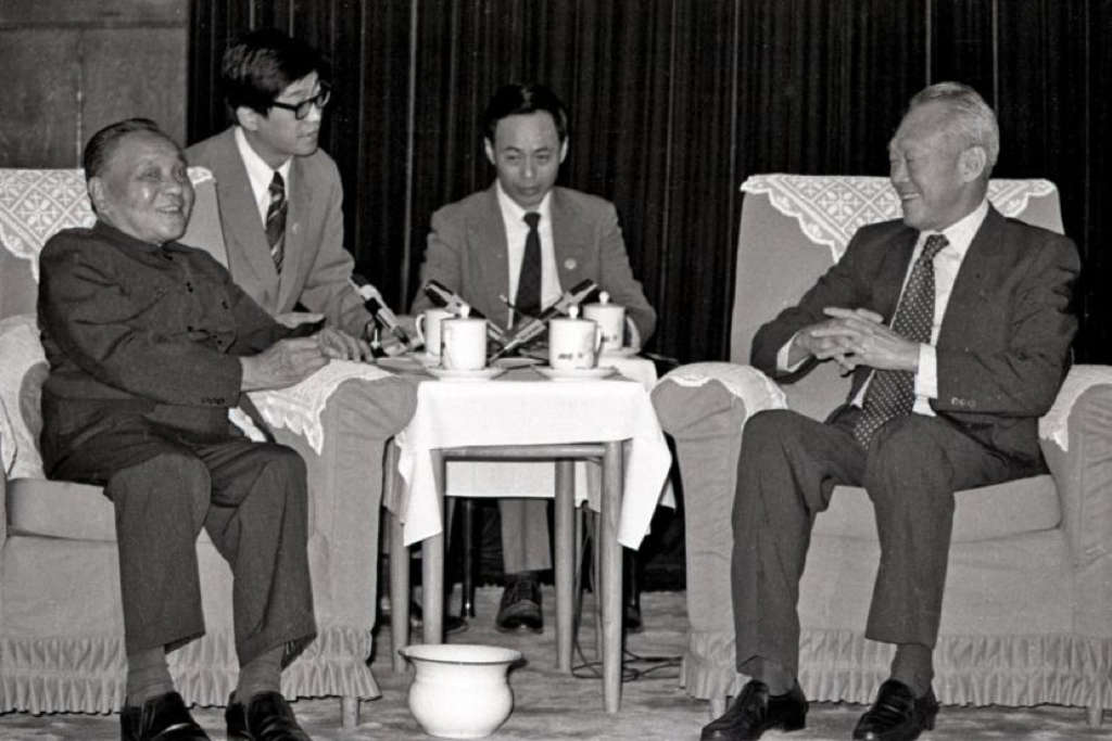 Then Prime Minister Lee Kuan Yew with Chinese paramount leader Deng Xiaoping in Beijing in 1985. LIANHE ZAOBAO FILE PHOTO — Photo by Mogul Hospitality Corp