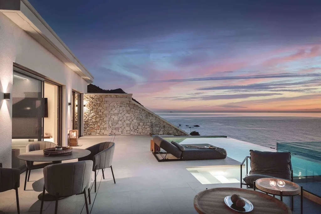 The Wave Tin Infinity Villa (Lefkada, Greece) — Source: Airbnb