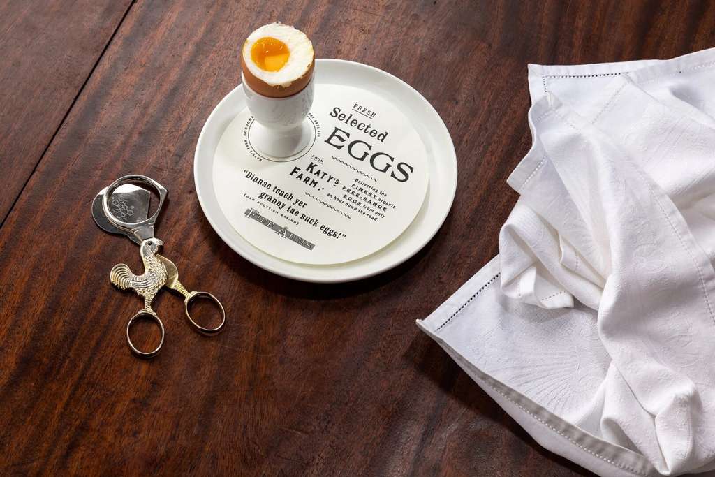 From coasters to “Do Not Disturb” tags, almost any surface can be used to subtly push your unique identity.
— Source: Creative Supply