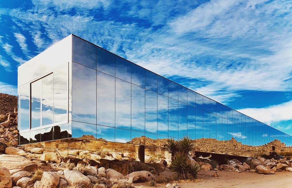 Invisible House Joshua Tree | Modern Masterpiece— Source: Airbnb
