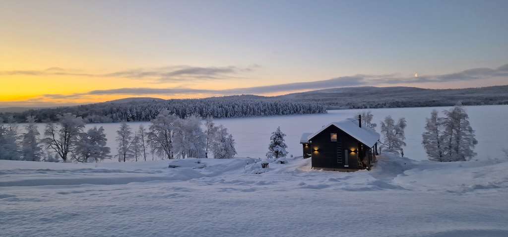 You can unwind in the wilderness of this cabin in Rovaniemi, Finland – while also enjoying the festivities of nearby Santa Claus Village. — Source: Airbnb